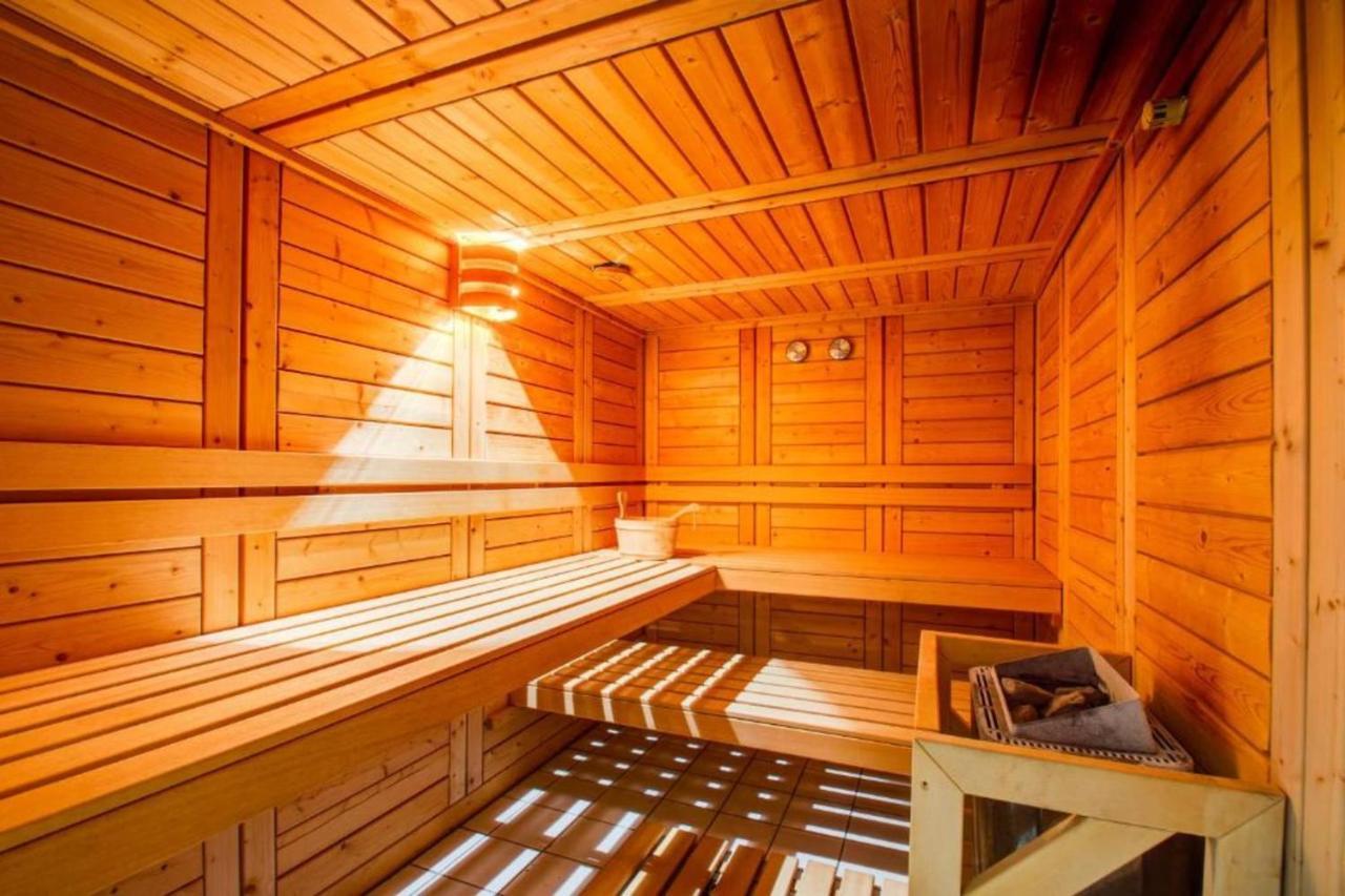 Studio 2 Pers Avec Acces Piscine Et Sauna Les Déserts Extérieur photo