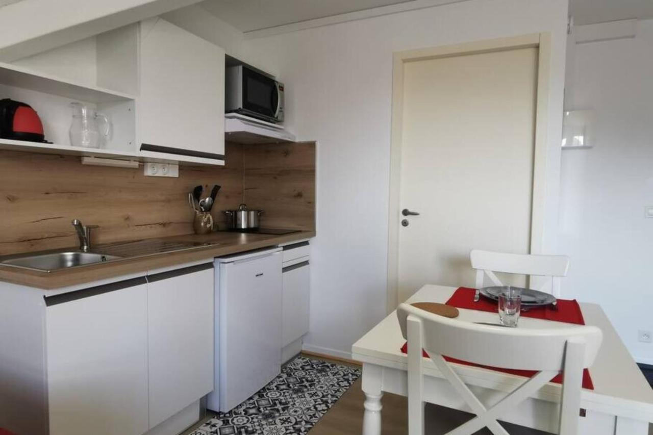 Studio 2 Pers Avec Acces Piscine Et Sauna Les Déserts Extérieur photo